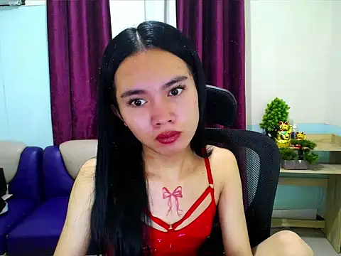 Snapshot of devine_goddess chatting on April 27, 11:08 am devine goddess online show from April 27, 11:08 am