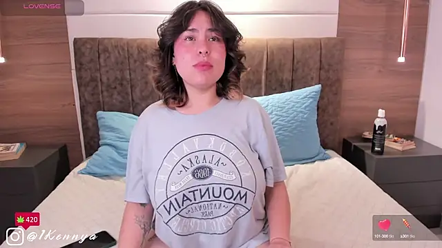 Kennya Rodriguez online show from December 18, 10:30 am