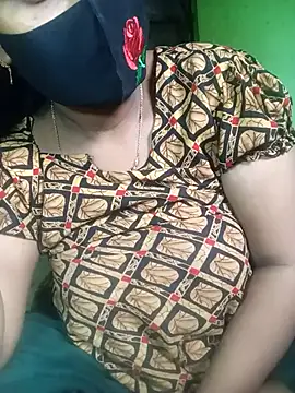 Romantic-Couple999 online show from March 8, 2:04 am