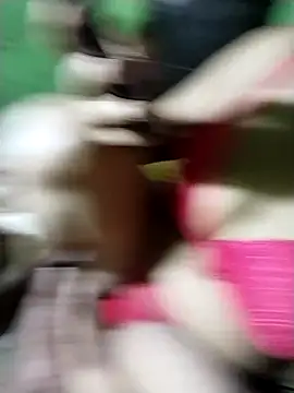 Romantic-Couple999 online show from April 15, 5:20 pm