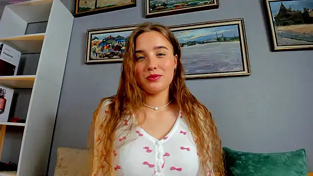 Snapshot of NightGloss chatting on February 26, 12:48 pm NightGloss online show from February 26, 12:48 pm