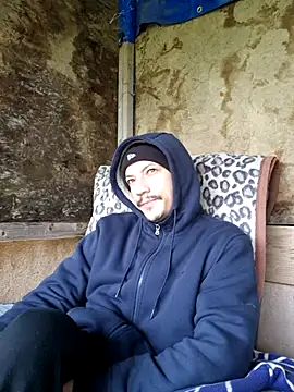 Snapshot of MrDickLongturn chatting on February 22, 9:41 am MrDickLongturn online show from February 22, 9:41 am