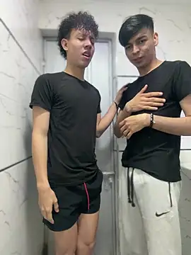 yoursexyjose online show from April 15, 6:59 pm