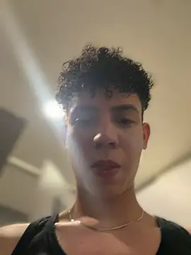 Snapshot of yoursexyjose chatting on June 4, 8:48 pm yoursexyjose online show from June 4, 8:48 pm