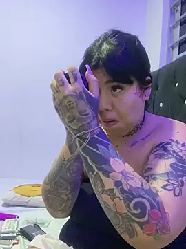 Snapshot of Luna_bigtitss777 chatting on February 13, 2:46 pm Luna bigtitss777 online show from February 13, 2:46 pm