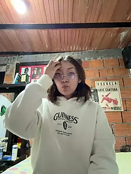 Charlotte Mason online show from February 13, 10:44 am