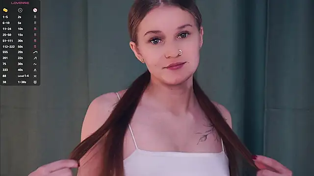 Snapshot of ZadaScocca chatting on February 19, 7:04 am ZadaScocca online show from February 19, 7:04 am