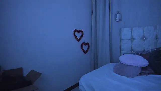 danaalamiri2 online show from March 8, 2:04 am