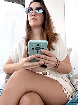 Snapshot of Alexdevil92 chatting on February 13, 2:07 am Alexdevil92 online show from February 13, 2:07 am