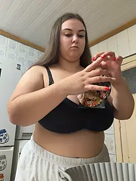 Snapshot of AlyaX_X chatting on February 21, 5:47 pm AlyaX X online show from February 21, 5:47 pm