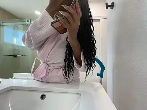 Snapshot of Anadia_Starr chatting on February 17, 11:22 pm Anadia Starr online show from February 17, 11:22 pm