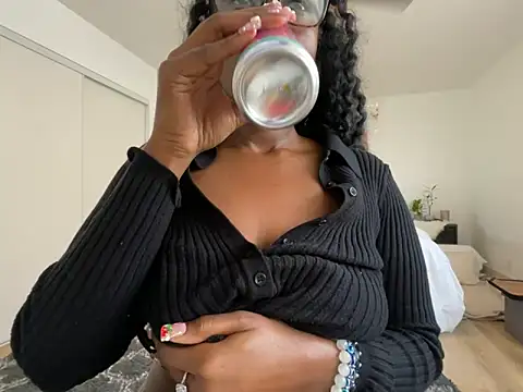 Snapshot of Anadia_Starr chatting on March 1, 12:45 am Anadia Starr online show from March 1, 12:45 am