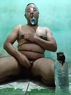 Snapshot of Sthriga chatting on June 24, 2:16 pm Sthriga online show from June 24, 2:16 pm