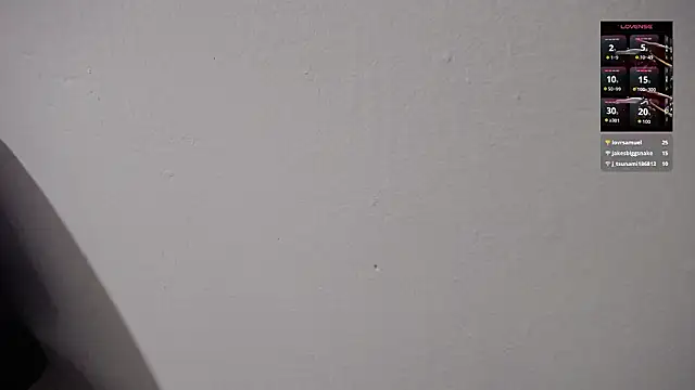 Snapshot of sienna_rose_pym chatting on March 19, 12:09 pm sienna rose pym online show from March 19, 12:09 pm