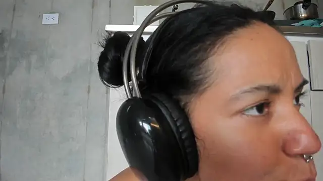 chiarafustox online show from March 26, 9:42 pm