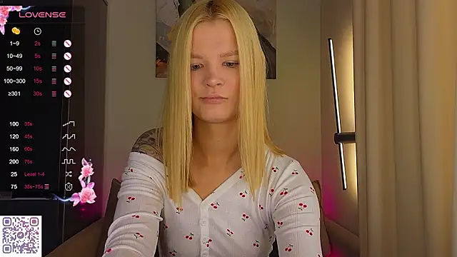 Snapshot of meowbaaby chatting on February 13, 3:35 am meowbaaby online show from February 13, 3:35 am