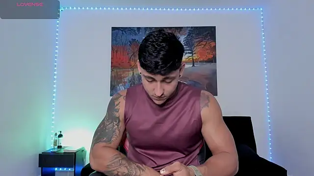 Snapshot of ryanwhite3 chatting on February 9, 10:14 pm ryanwhite3 online show from February 9, 10:14 pm