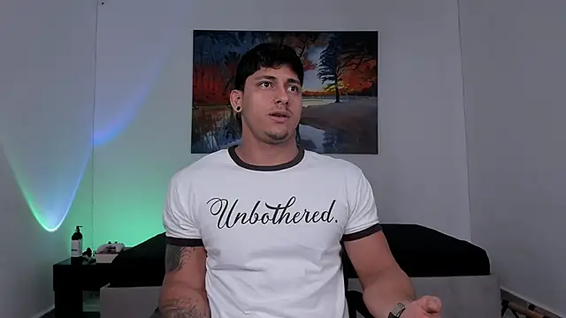 ryanwhite3 online show from March 4, 10:49 pm