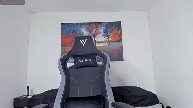 ryanwhite3 online show from April 20, 9:27 pm