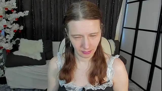 Snapshot of Kathrine_Meyer chatting on April 16, 2:12 am Kathrine Meyer online show from April 16, 2:12 am