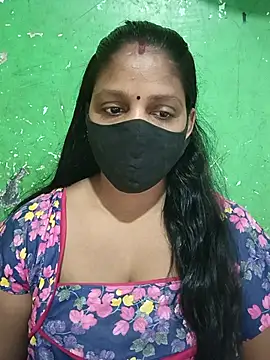 Snapshot of Parul-009 chatting on July 2, 5:35 am Parul-009 online show from July 2, 5:35 am