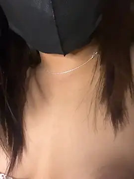 Snapshot of Violin_xue chatting on February 20, 5:24 pm Violin xue online show from February 20, 5:24 pm