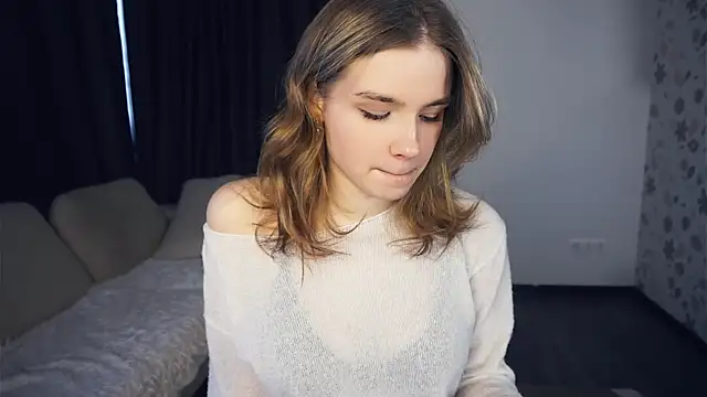 Snapshot of EarthaStinett chatting on February 6, 11:46 am EarthaStinett online show from February 6, 11:46 am