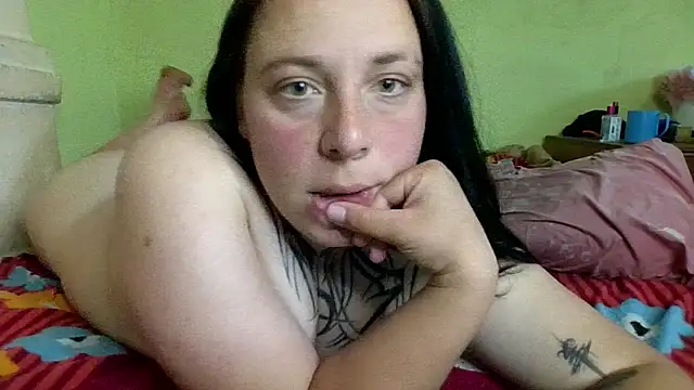 Snapshot of MillaSourety chatting on June 3, 2:33 pm MillaSourety online show from June 3, 2:33 pm