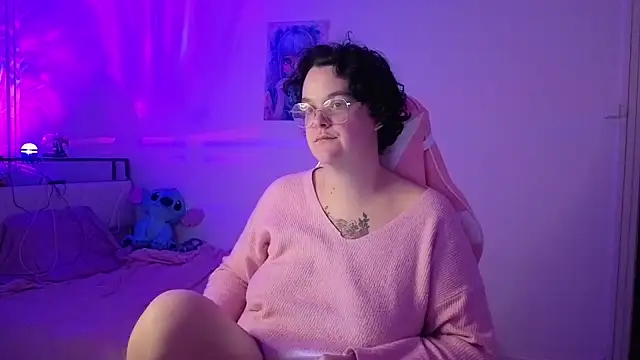 Snapshot of lunatigre4 chatting on February 7, 7:39 pm lunatigre4 online show from February 7, 7:39 pm