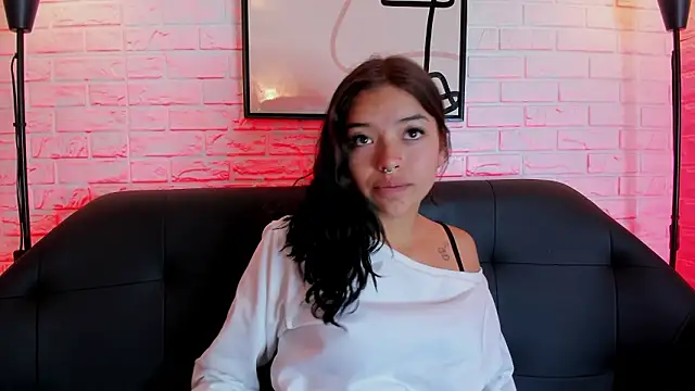 Snapshot of daniela_sps chatting on February 20, 7:47 pm daniela sps online show from February 20, 7:47 pm