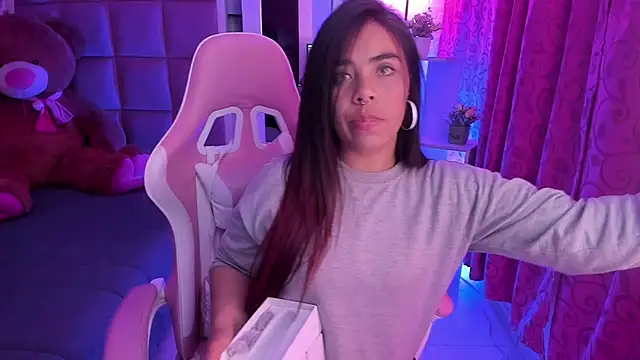 liany taylor online show from February 25, 2:54 am