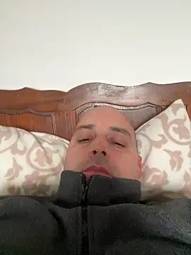 Snapshot of kipsy0 chatting on March 2, 4:14 pm kipsy0 online show from March 2, 4:14 pm