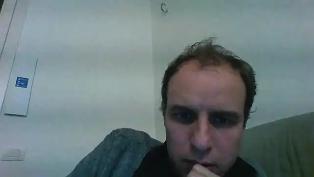 Snapshot of andre_italy chatting on February 15, 6:04 pm andre italy online show from February 15, 6:04 pm