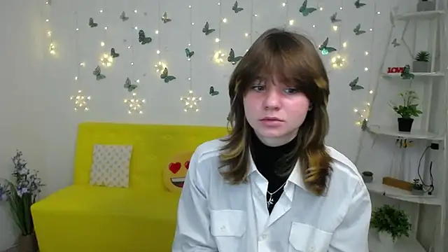 AnnaWest  online show from February 28, 6:25 am