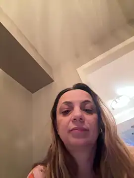 Snapshot of ShyFlameLive chatting on February 1, 12:26 pm ShyFlameLive online show from February 1, 12:26 pm