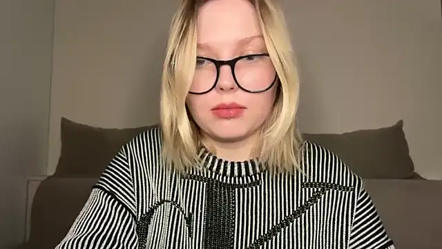 Ophelia Ritz online show from March 25, 11:22 pm