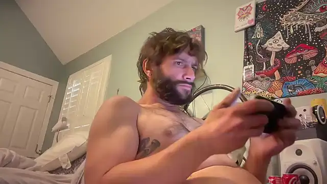 TrndSettr online show from April 6, 8:32 pm