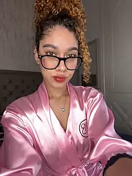 Sienna brunette online show from March 18, 12:41 pm