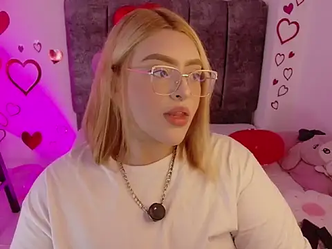 Snapshot of missevans chatting on February 8, 10:24 pm missevans online show from February 8, 10:24 pm