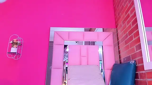 Snapshot of Baby_doll_XOXO chatting on February 7, 1:04 pm Baby doll XOXO online show from February 7, 1:04 pm