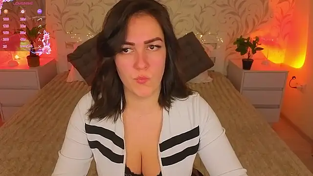 Snapshot of b1ushf1owerr chatting on February 20, 9:37 pm b1ushf1owerr online show from February 20, 9:37 pm