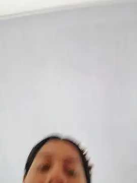 Snapshot of Cris18sexy chatting on February 8, 3:32 am Cris18sexy online show from February 8, 3:32 am