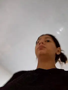 Snapshot of Cris18sexy chatting on February 14, 12:35 pm Cris18sexy online show from February 14, 12:35 pm