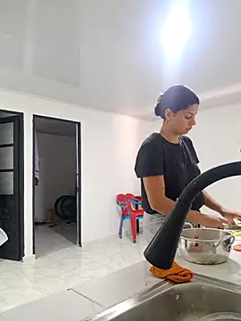 Snapshot of Cris18sexy chatting on February 25, 3:10 pm Cris18sexy online show from February 25, 3:10 pm