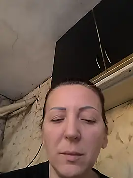 Snapshot of LinaSwan471 chatting on February 2, 2:16 pm LinaSwan471 online show from February 2, 2:16 pm