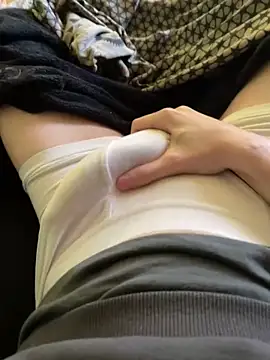 Snapshot of KananXL20 chatting on February 24, 4:27 pm KananXL20 online show from February 24, 4:27 pm