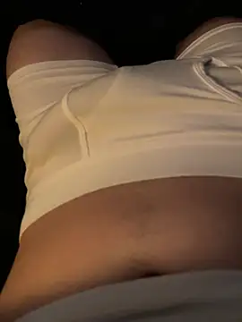 Snapshot of KananXL20 chatting on February 27, 10:21 pm KananXL20 online show from February 27, 10:21 pm