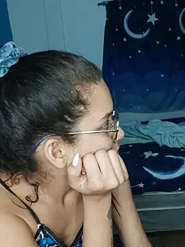 Snapshot of Perla_and_Maikol chatting on February 18, 3:46 am Perla and Maikol online show from February 18, 3:46 am