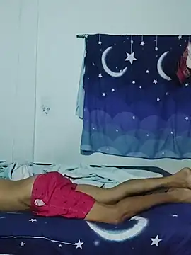 Snapshot of Perla_and_Maikol chatting on February 19, 9:05 am Perla and Maikol online show from February 19, 9:05 am