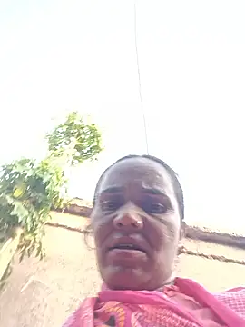 Snapshot of Muskan44s chatting on June 24, 12:59 pm Muskan44s online show from June 24, 12:59 pm